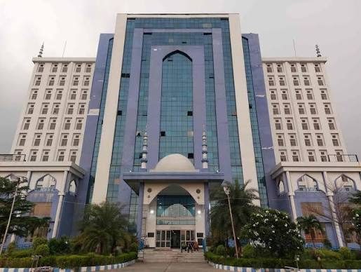 Madinat-ul Hujjaj building, New Town